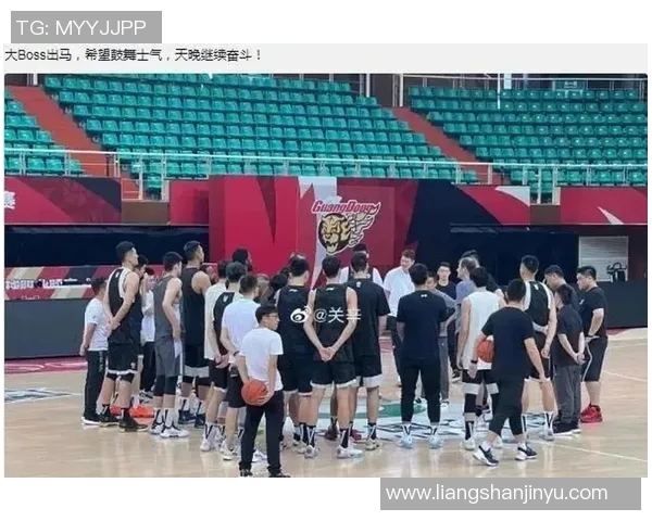 CBA精彩对决广厦迎战广东腾讯争夺季后赛席位的关键战役