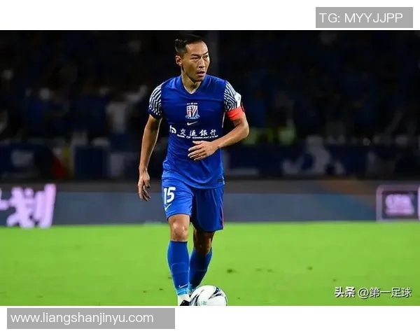 上海绿地申花与国安激战正酣谁将赢得这场足球巅峰对决 上海绿地申花与国安激战正酣谁将赢得这场足球巅峰对决